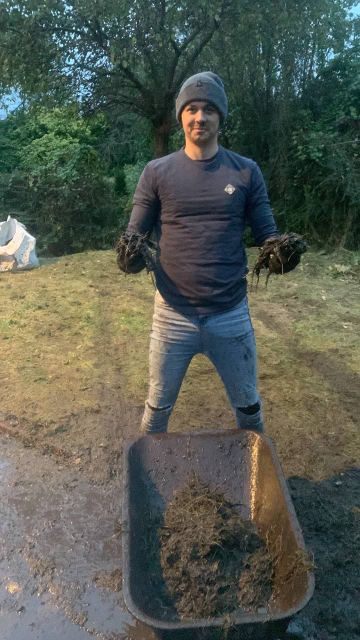 Axel doing hands-on groundwork